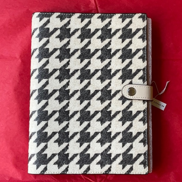 ๐ COACH NOTEBOOK WITH HOUNDSTOOTH PRINT ๐ NWT ๐ - Picture 5 of 15